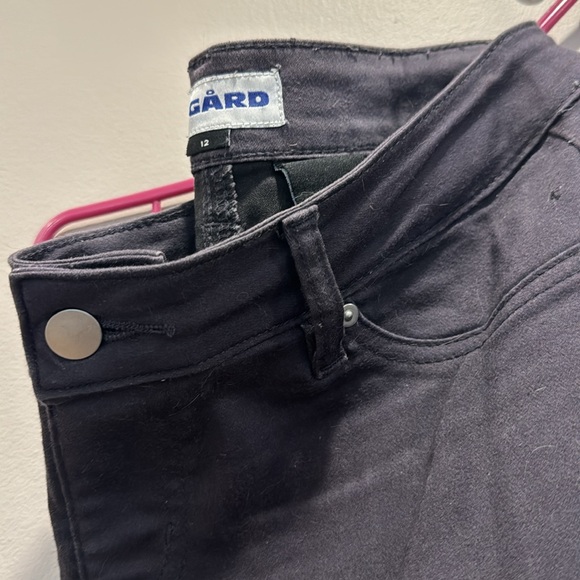 Grey Skinny Leg Pant - Picture 2 of 6